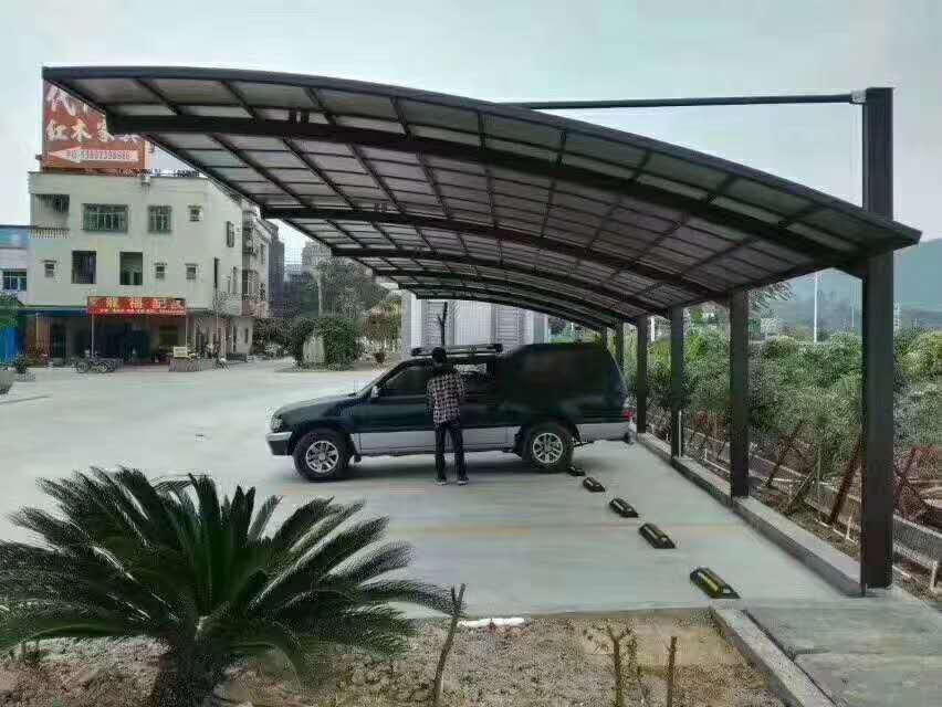 車棚正常維修才能安全使用！